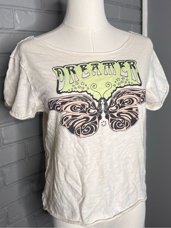 Anthropologie Tops - Sun Keep x Anthropologie Dreamer Raw Edge Trim Graphic Tee